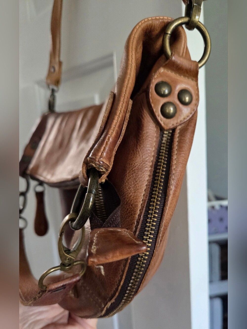 Bed Stu Tahiti Crossover Bag - Picture 4 of 13